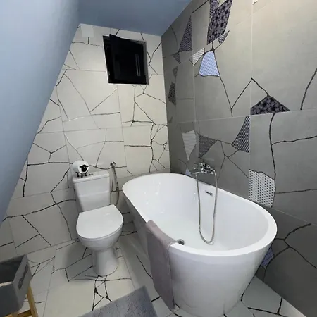 ヴィラ Sasava ボサンスカ・グラディシュカ